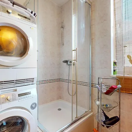 Sag Close To The Castle Free Parking Pozsony