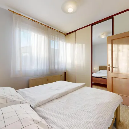 Апартаменты Sag Close To The Castle Free Parking Братислава