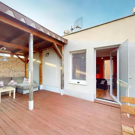 Sag Close To The Castle Free Parking Братислава