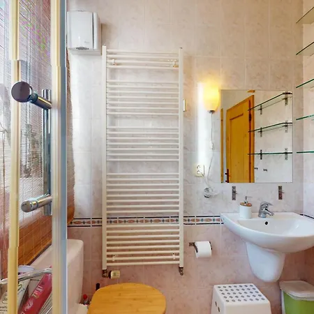 Sag Close To The Castle Free Parking Апартаменты