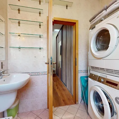 Apartman Sag Close To The Castle Free Parking