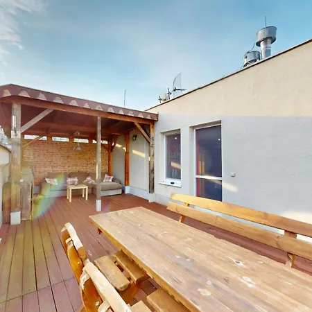Sag Close To The Castle Free Parking Appartement Bratislava